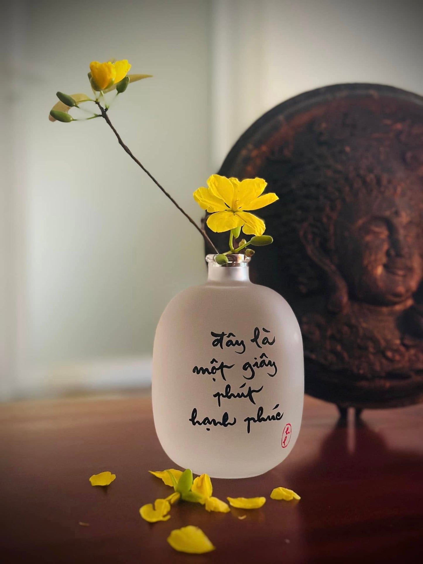 BÌNH HOA THUỶ TINH THƯ PHÁP NHỎ